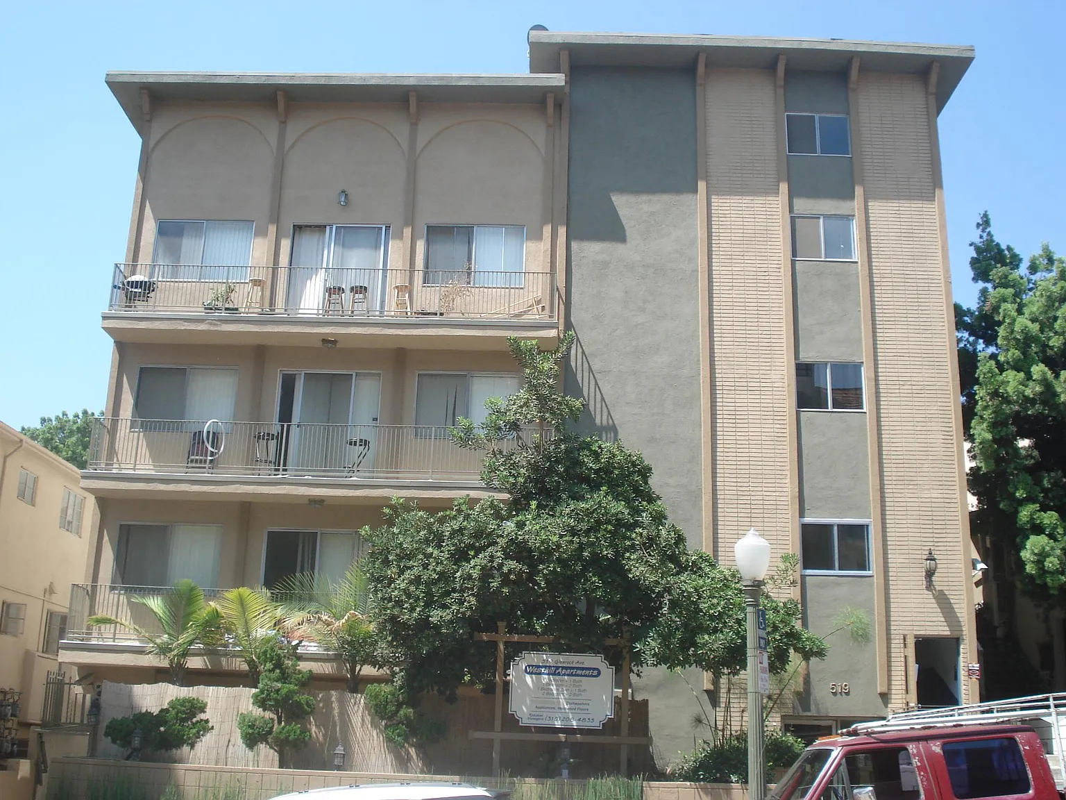2 bed, $2,500 — Photo 2