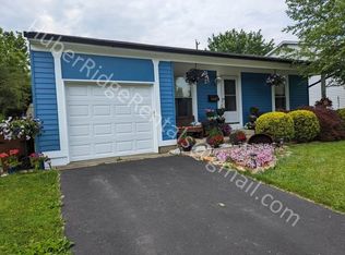 3437 Montford Rd S, Westerville, OH 43081