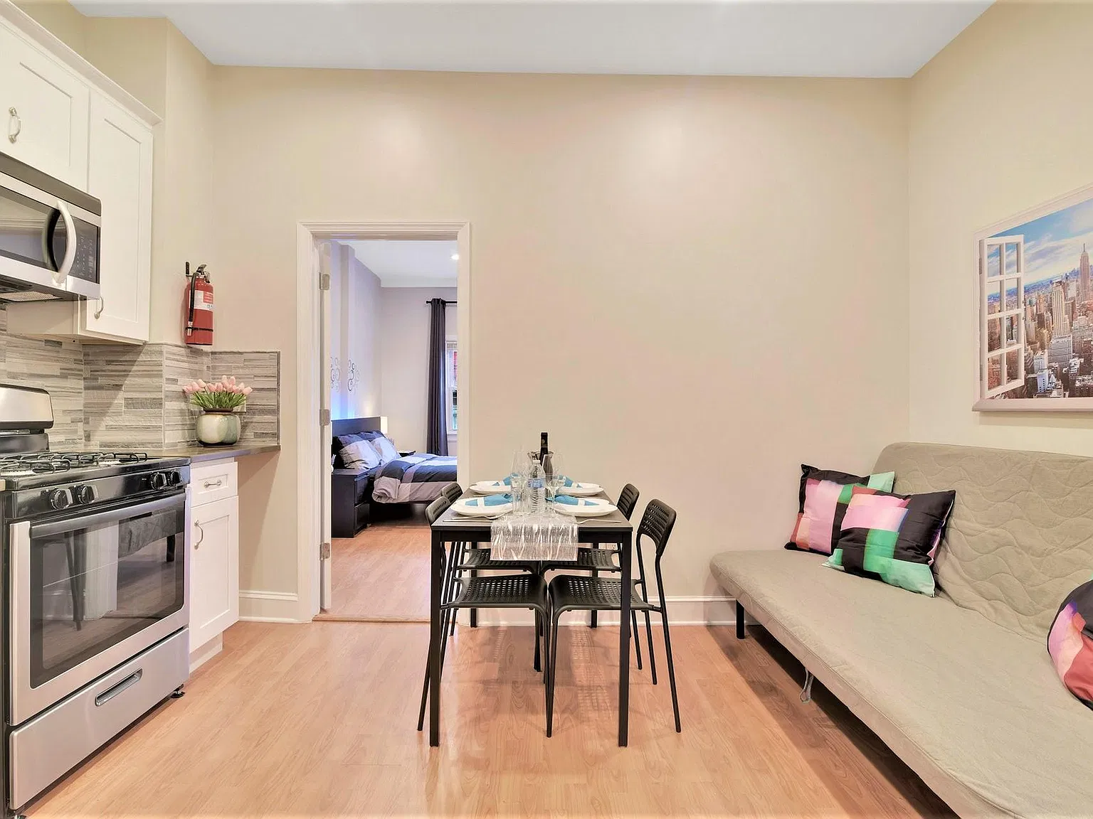 932 Summit Ave — Photo 1