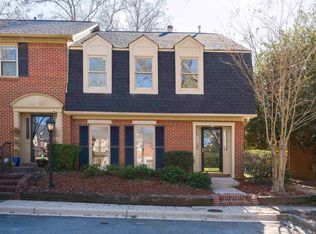 8 Ashford Cir, Hoover, AL 35244