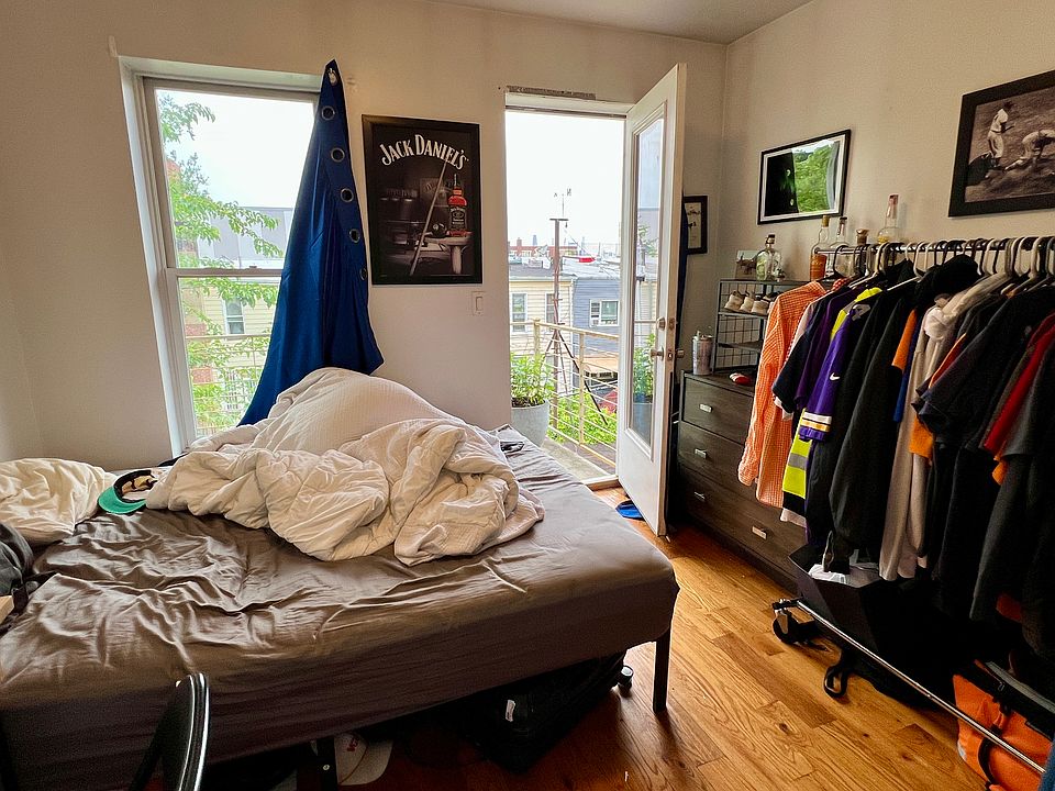 1st image of 105 Troutman St APT 3B