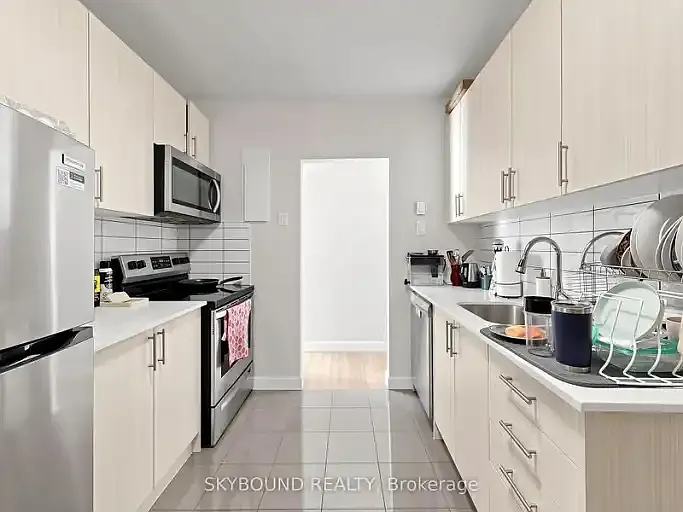 131 Wineva Ave #1A — Photo 4