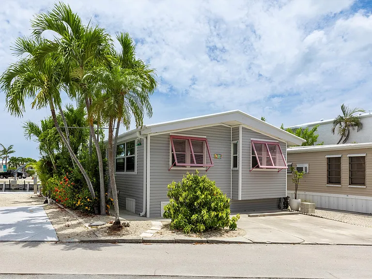 701 Spanish Main Dr #415 — Photo 4