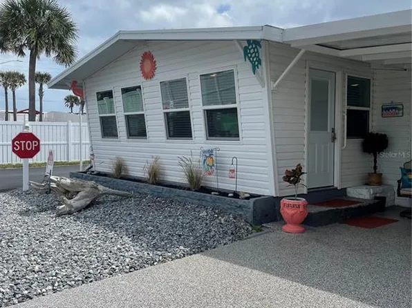102 Merrimac Dr, Flagler Beach, FL 32136