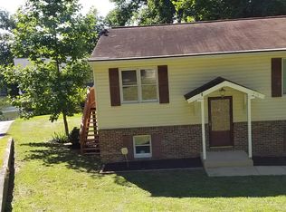 1015 Holley Ln, Lusby, MD 20657