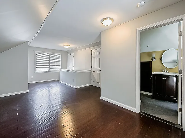 113 S Minerva Ave — Photo 22