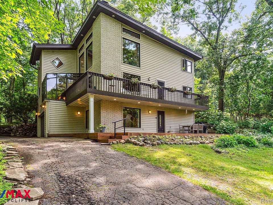 1st image of 5405 Possum Ln