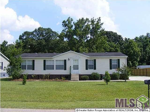 1st image of 39073 Holly Hill Dr