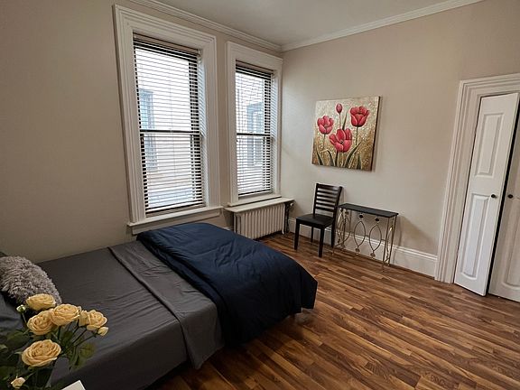 5th image of 903 Ridge Rd #2