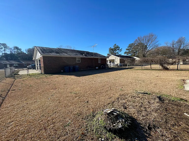 109 Jackson Rd — Photo 4