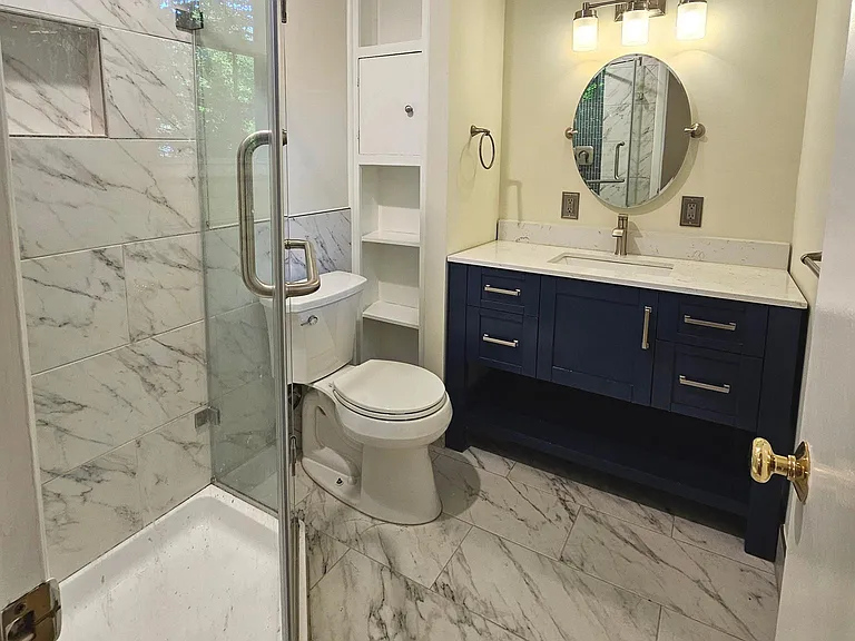 8925 Falling Creek Ct — Photo 26