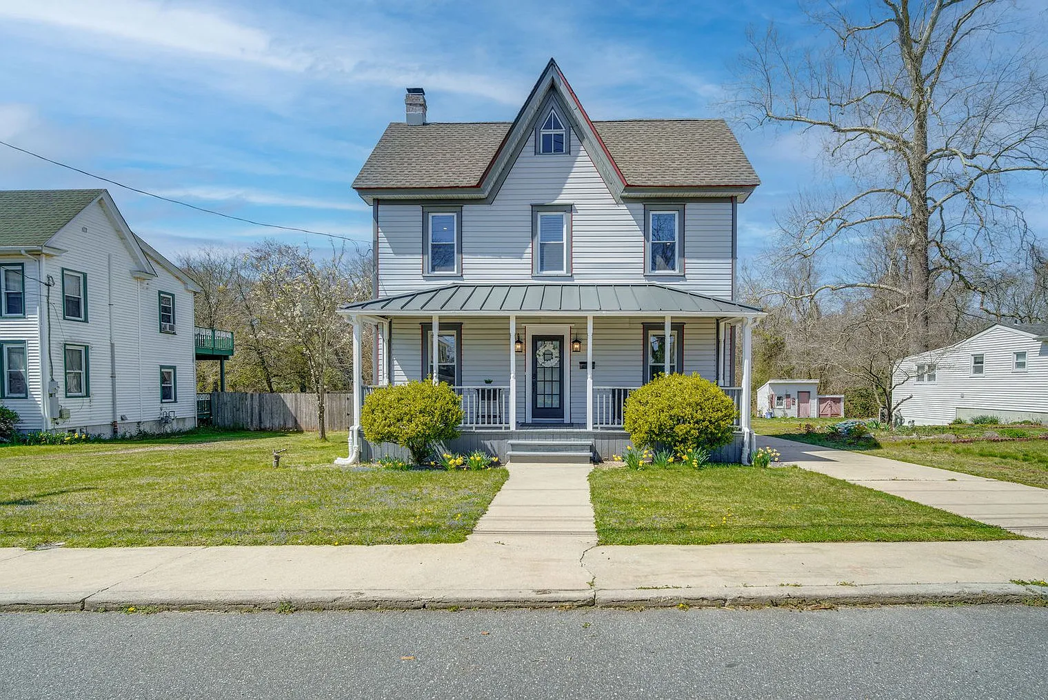 3 bed, 1.0 bath, 1636 sqft, $4,096 — Photo 4