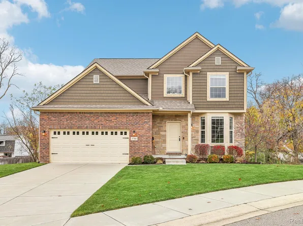 5780 Appian Way, Waterford, MI 48329