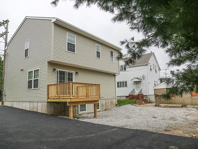517 Admiral St — Photo 47