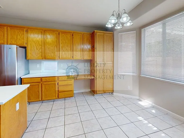 5249 Stonehart Ln — Photo 10