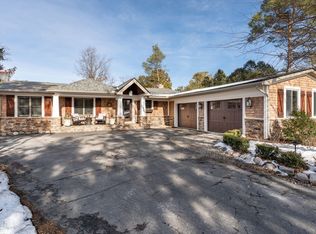 1180 Seneca Rd, Lake Orion, MI 48362