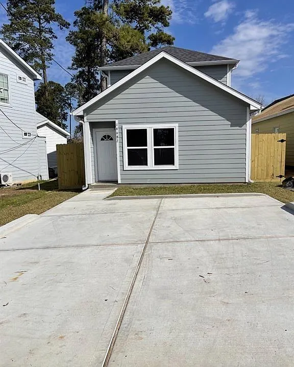 16682 E Forrestal