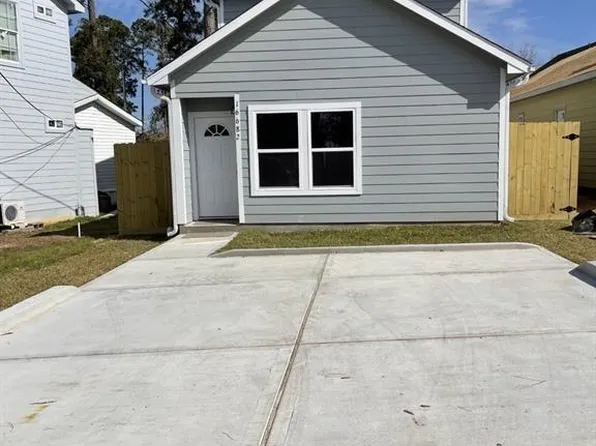 16682 E Forrestal, Montgomery, TX 77316