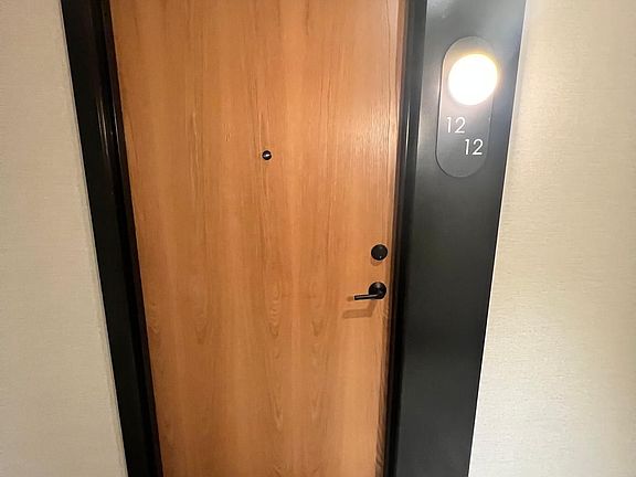 4th image of 7950 Bathurst St #1212