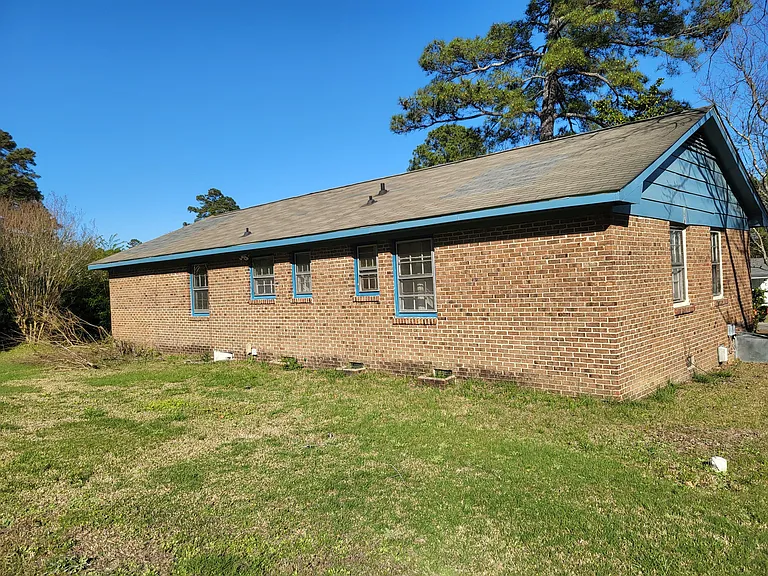 6811 Radial Dr — Photo 22