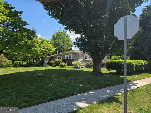 3rd image of 107 Upper Ferry Rd