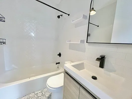 Rented by Doorway NYC, LLC | media 40