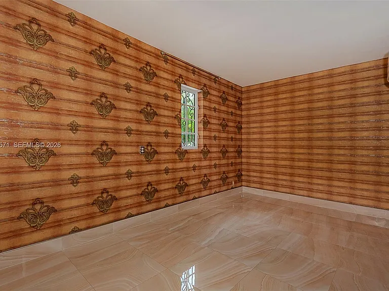 674 Ocean Blvd — Photo 22