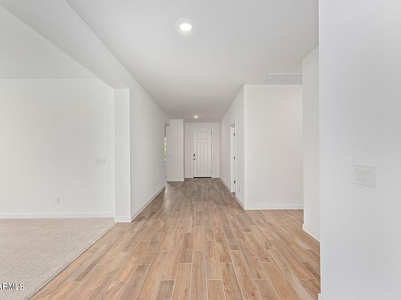 3rd image of 18422 W COUNTRY CLUB Terrace