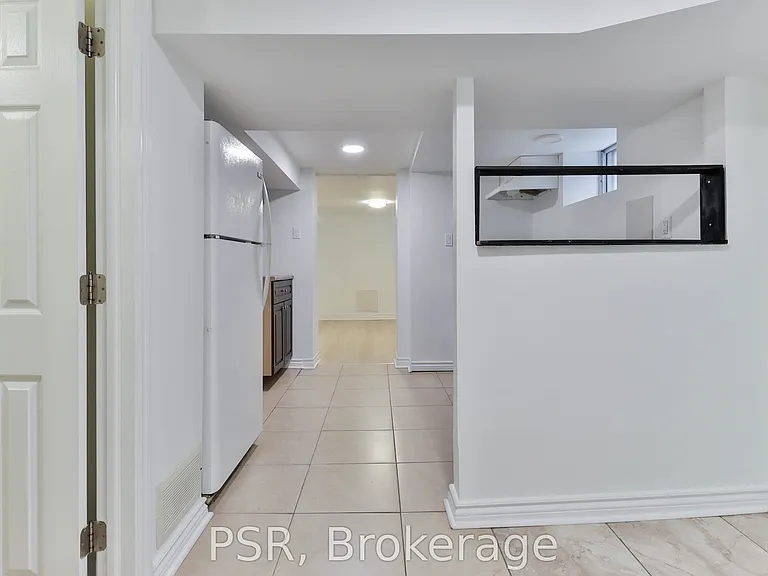 329 Vaughan Rd #LOWER — Photo 23