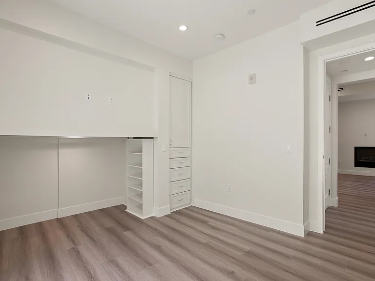 8520 Whitworth Dr #101 — Photo 11