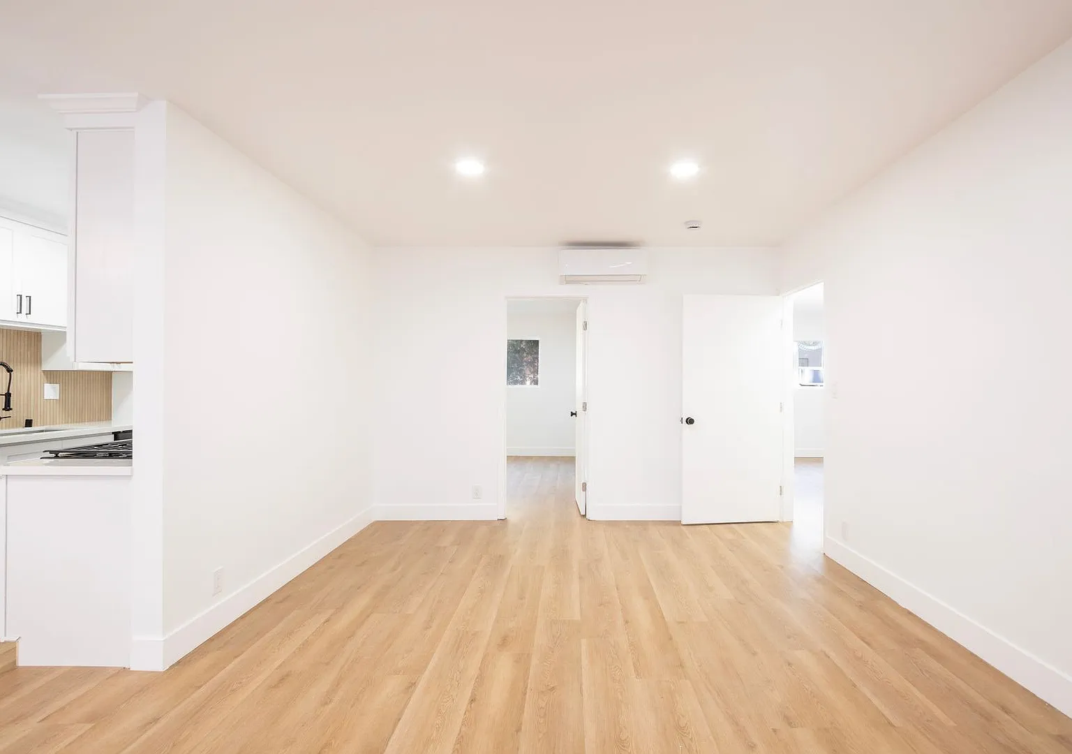 926 N Hudson LLC — Photo 2