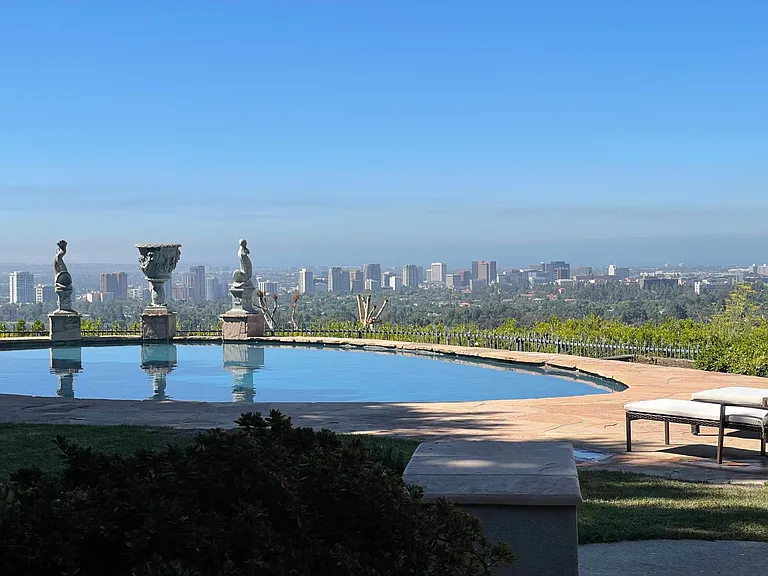 1375 Beverly Estate Dr — Photo 6