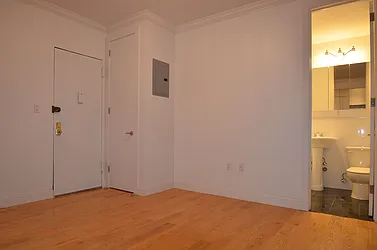 Rented by CITY SKYLINE REALTY INC