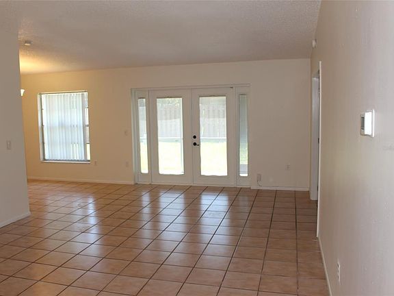 5th image of 3124 Dreyfushire Blvd