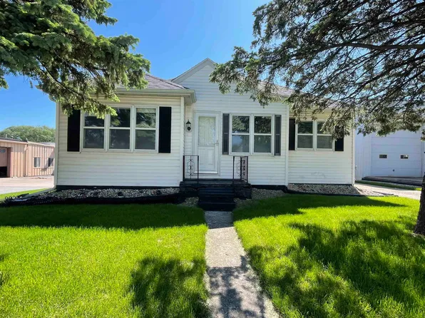 436 N Madison St, Chilton, WI 53014