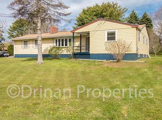 15 Eastfield Rd, Cape Elizabeth, ME 04107