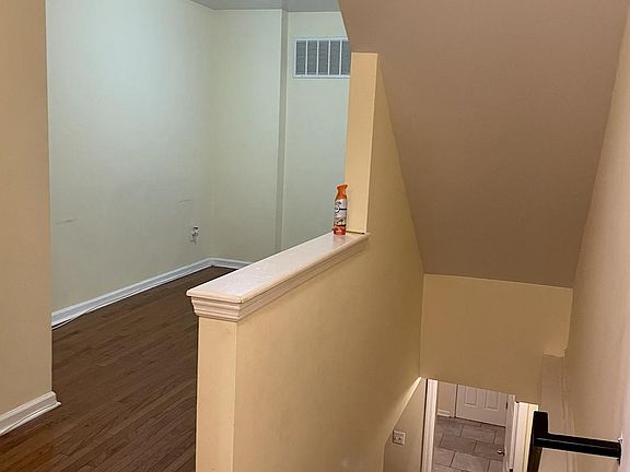 3rd image of 1726 N Bouvier St #1