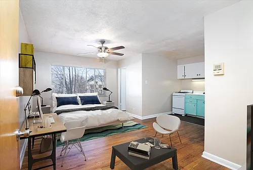 Floor plan 305