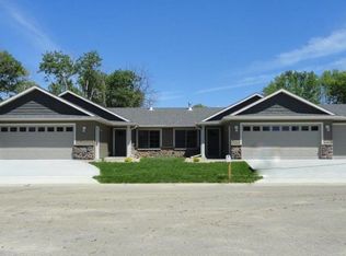 3667 Wildwood Ln SE, Rochester, MN 55904