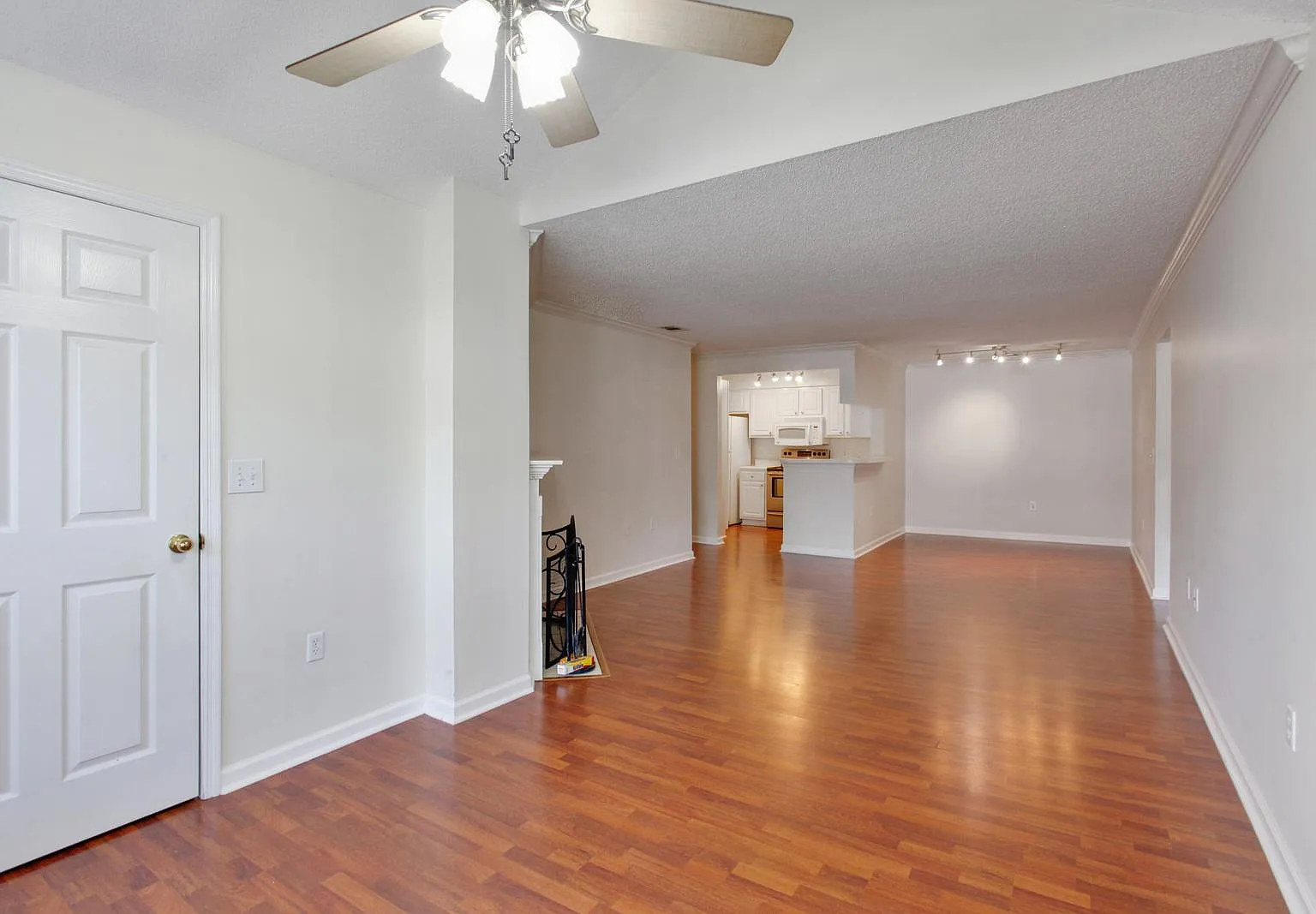 12300 Apache Ave — Photo 3
