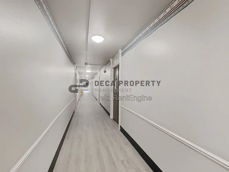 4020 Lindell Blvd #215 — Photo 5