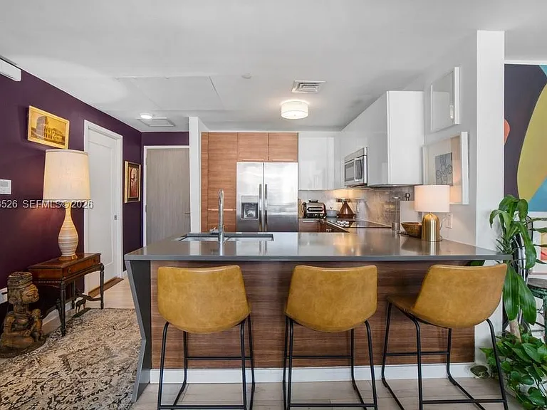 601 NE 27th St #1505 — Photo 11