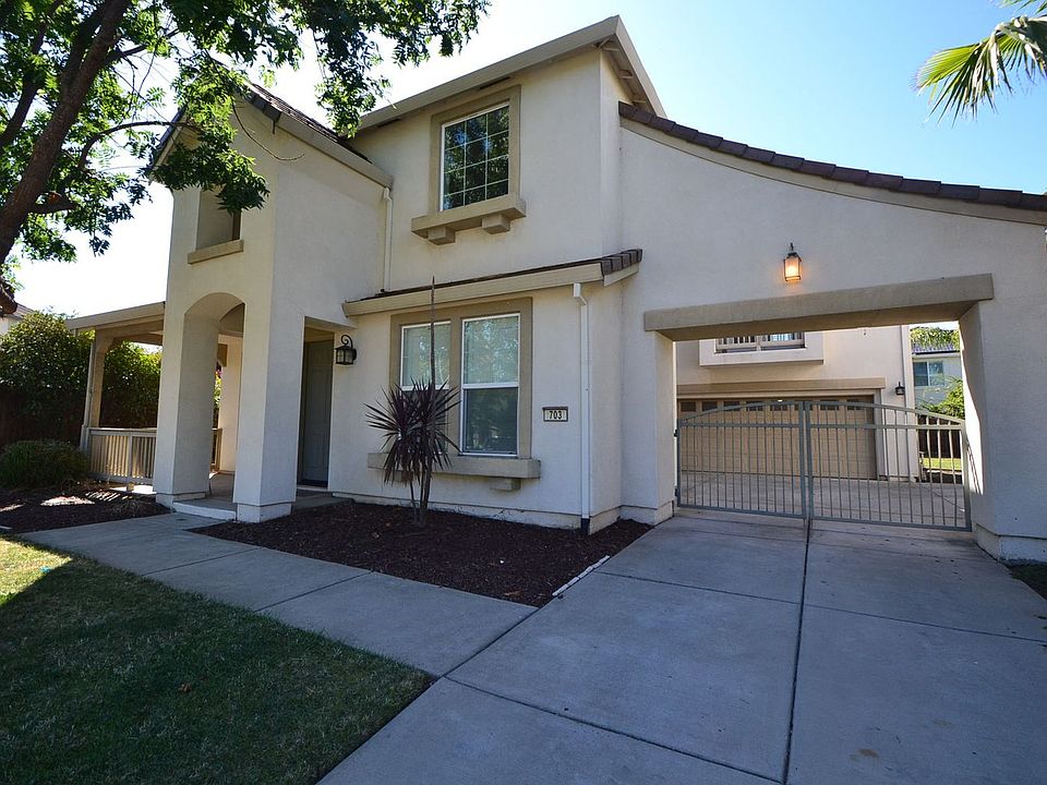 1st image of 703 Misty Moor Ct