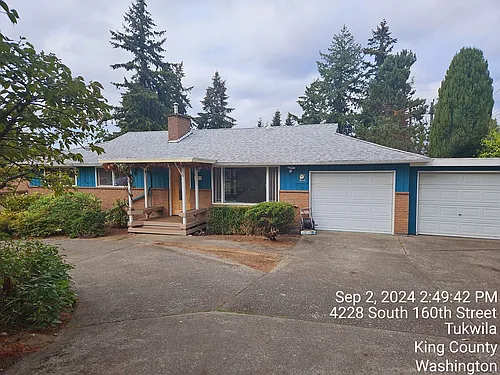4228 S 160th St Photo 1