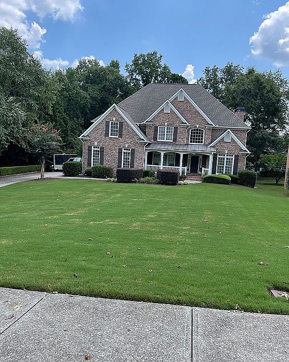 2nd image of 1292 Chadwick Lake Dr