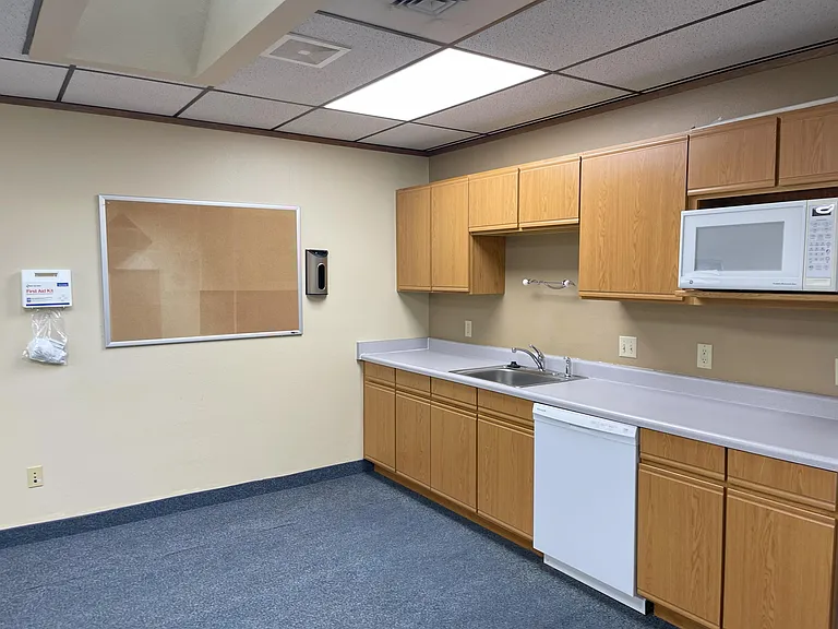 217 E Woodin Ave #2-F — Photo 20