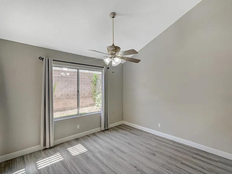 9421 Valley Hills Ave — Photo 9