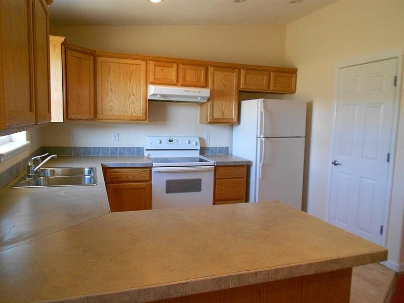 2nd image of 770 Trout Creek Dr