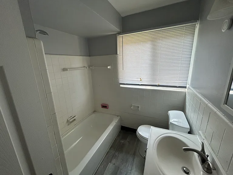 28326 Rosewood St — Photo 5