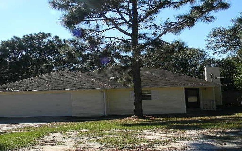 1st image of 305 Ashley Dr